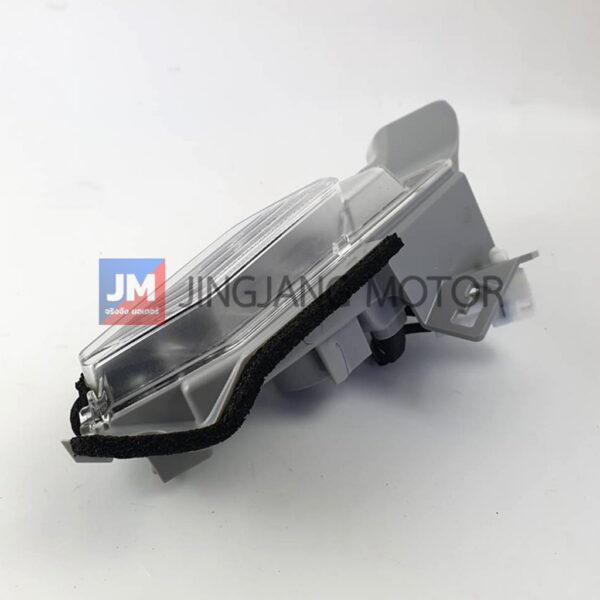 ขวา LED  FRONT FLASHER LIGHT ASSY เเท้ศูนย์ YAMAHA  XMAX CONNECTED 2023